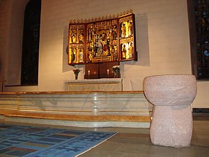 Dopfunt, högaltare och altarskåp