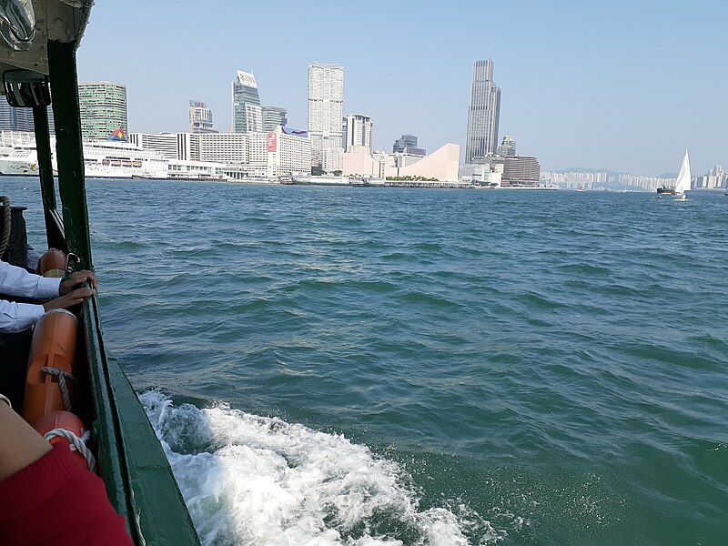 File:HK 中環天星碼頭 Central to 尖沙咀天星碼頭 TST Piers 天星小輪 Star Ferry view 維多利亞港 Victoria Harbour November 2019 SS2 14.jpg