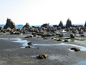 Hashiguiiwa Stones.jpg