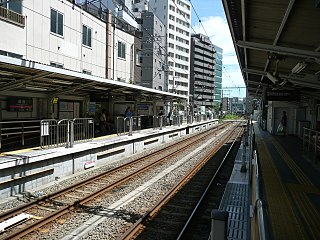 <span class="mw-page-title-main">Hasunuma Station</span> Railway station in Tokyo, Japan