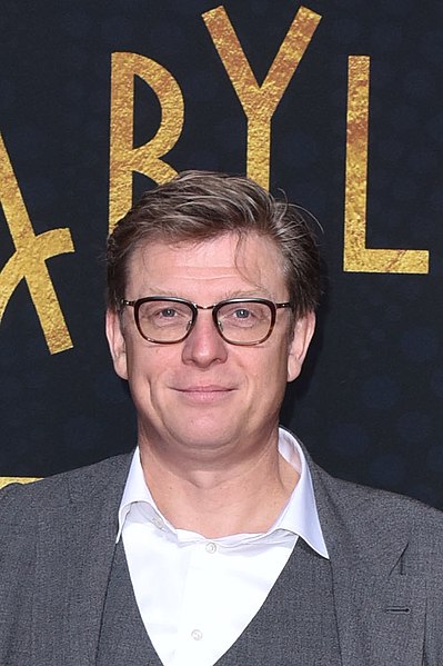 File:Hendrik Handloegten Babylon Berlin Premiere.jpg