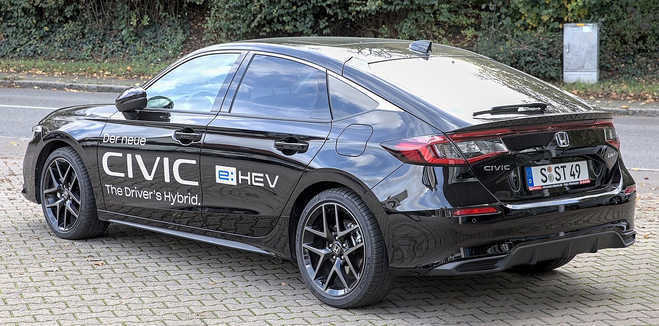 Image of Honda Civic Hybrid (2022, Europe) 1X7A6146 (cropped)