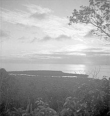 L'îlot de Hunganga vu depuis les hauteurs de l'île.