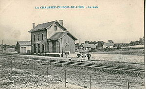 INCONNU - La CHAUSSEE DU BOIS D'ECU - La Gare.JPG