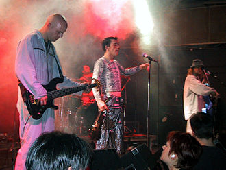 The Inchtabokatables in concert at Zeche Carl (2001) Inchtabokatables mit Saenger B Breuler.jpg