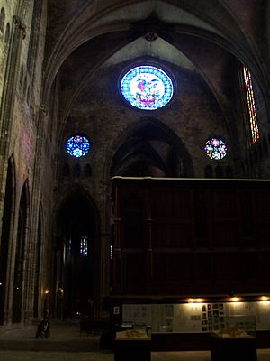 Interior de la Catedral de Girona.jpg