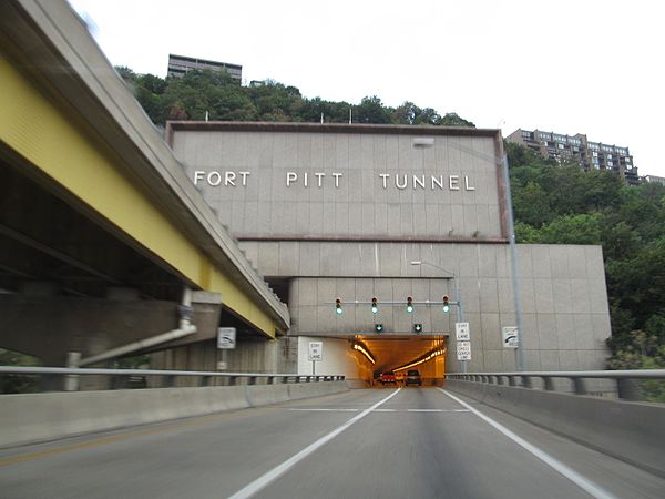 I-376 westbound between the Fort Pitt Bridge and Fort Pitt Tunnel