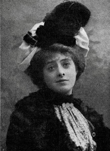 1901 publicity photo for The Emerald Isle