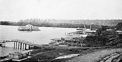 Spanish Naval Hospital with Aguada's old pontoon bridge on the foreground. Photo was taken atop Fort Isabela Segunda, 1901. Malamawi Island can be seen in the background. Isabela Basilan 1901.jpg