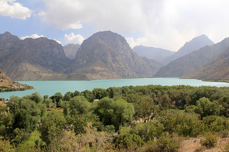 معرفی بهترین جاهای دیدنی تاجیکستان | دریاچه اسکندر کول