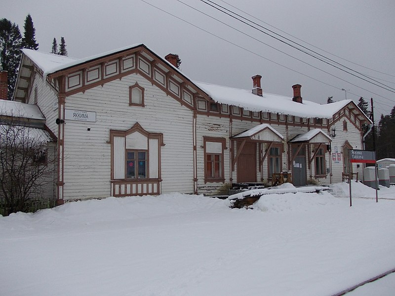 File:Jaakkima railway station building back.jpg