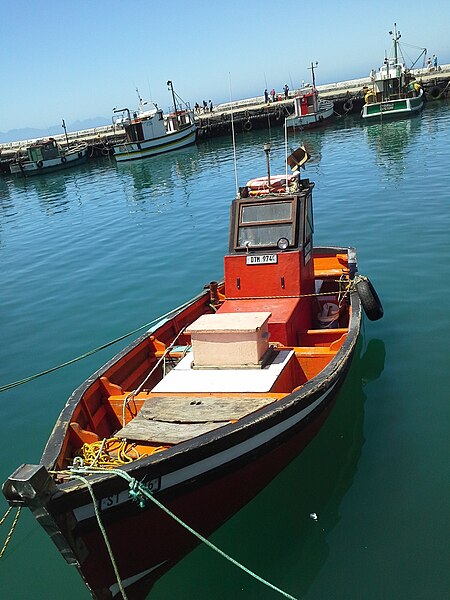 File:Kalk bay fishing boat.jpg