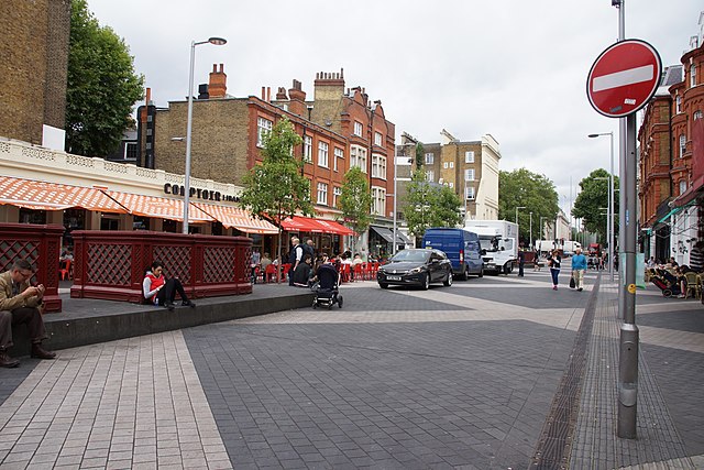 Exhibition Road, shared space