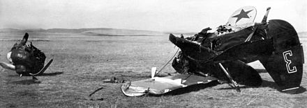 Советский истребитель сбил. И-16 истребитель на Халхин-голе. И-15бис Халхин-гол. И-15бис в 56-м ИАП Халхин-гол. Бои на Халхин-голе 1939 истребитель.