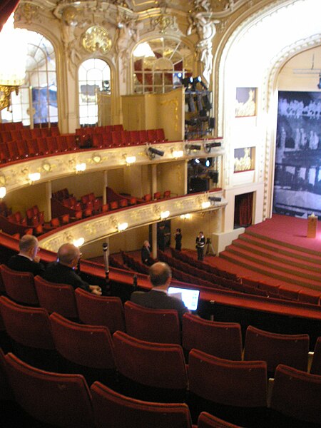 File:Komische Oper Berlin interior Oct 2007 107.jpg