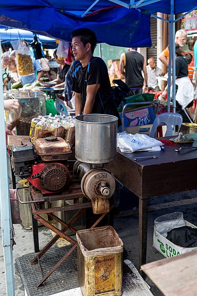 File:KotaKinabalu Sabah Gaya-Street-Sunday-Market-33.jpg