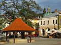 * Nomination: Krosno - market square --Pudelek 09:23, 22 October 2012 (UTC) * * Review needed