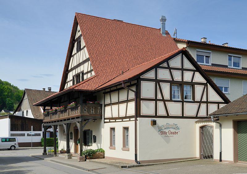 File:Lörrach-Brombach - Alte Laube2.jpg