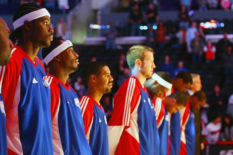 File:LA Clippers standing for anthem.jpg