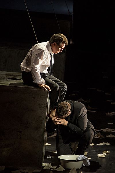 Cardinal washing the feet of Éléazar, Bavarian State Opera 2016, director: Calixto Bieito