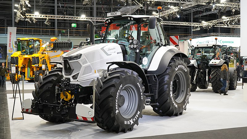 File:Lamborghini Mach 250 VRT Agritechnica 2019 - Front and left side.jpg