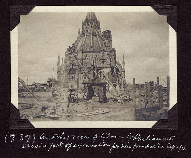 File:Library of Parliament and excavation, Ottawa (PR2004-012.28.1-737).jpg