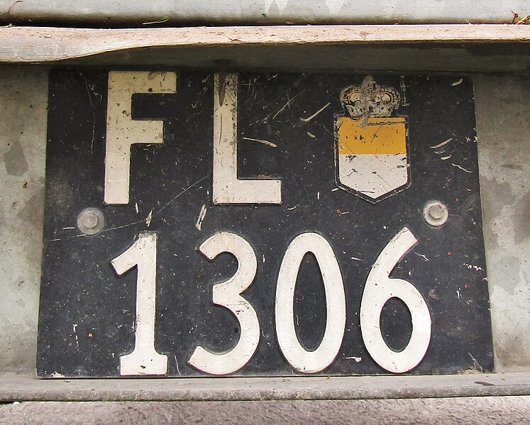 File:Liechtenstein FL old style trailer license plate 1306.jpg