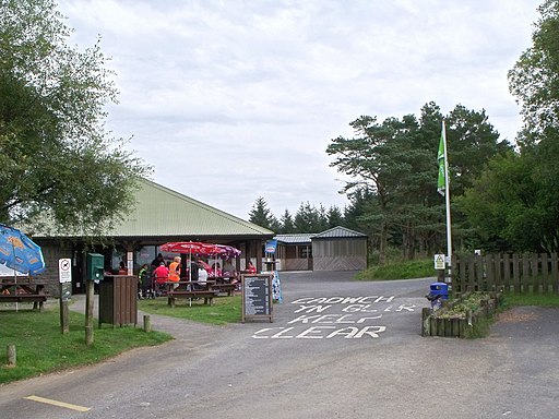 Llyn Llech Owain Visitor Centre near Gorslas - geograph.org.uk - 2070694