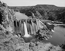 Přehrada Long Lake Dam.jpg