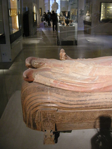 File:Louvre, sarcofago degli sposi 03.JPG