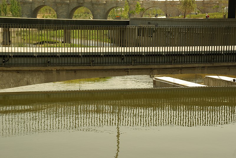 File:MADRID P.L.M. PARQUE DE LA ARGANZUELA - REPRESA PTE. TOLEDO - panoramio (15).jpg