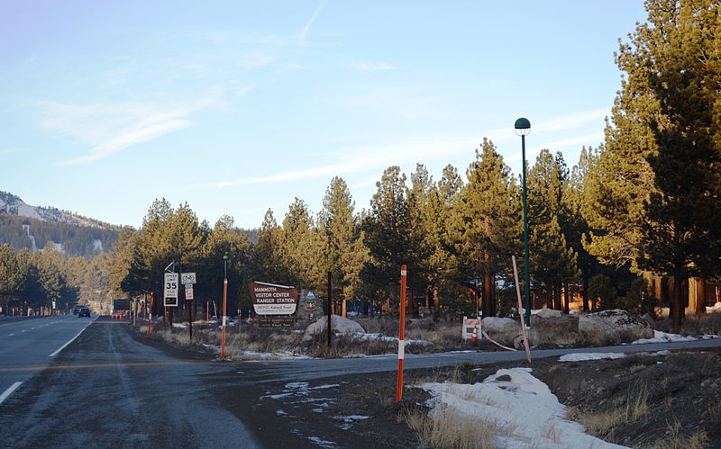 File:Mammoth Lakes (Dec 2013) 05.JPG