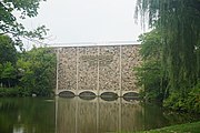 Herb & Nada Mahler Family Aviary