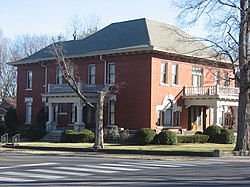 Mollie and Neel Glenn House.jpg