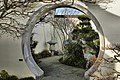 Puerta Luna, National Bonsai and Penjing Museum, Arboretum Nacional de Estados Unidos.