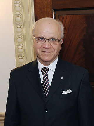 <span class="mw-page-title-main">Mourad Medelci</span> Algerian politician (1943–2019)