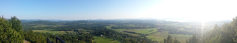 File:Mt. Philo summit view.jpg