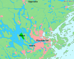 Munsö (hijau gelap), sebelah barat Stockholm.