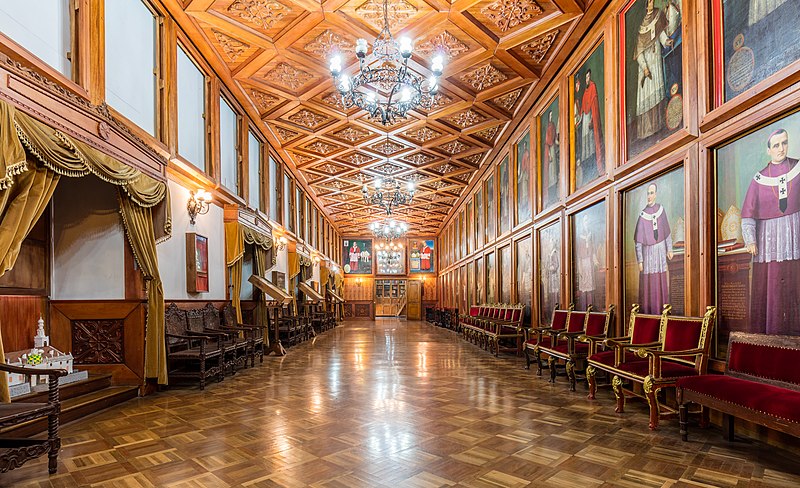 File:Museo de la Catedral de Quito, Quito, Ecuador, 2015-07-22, DD 91-93 HDR.JPG