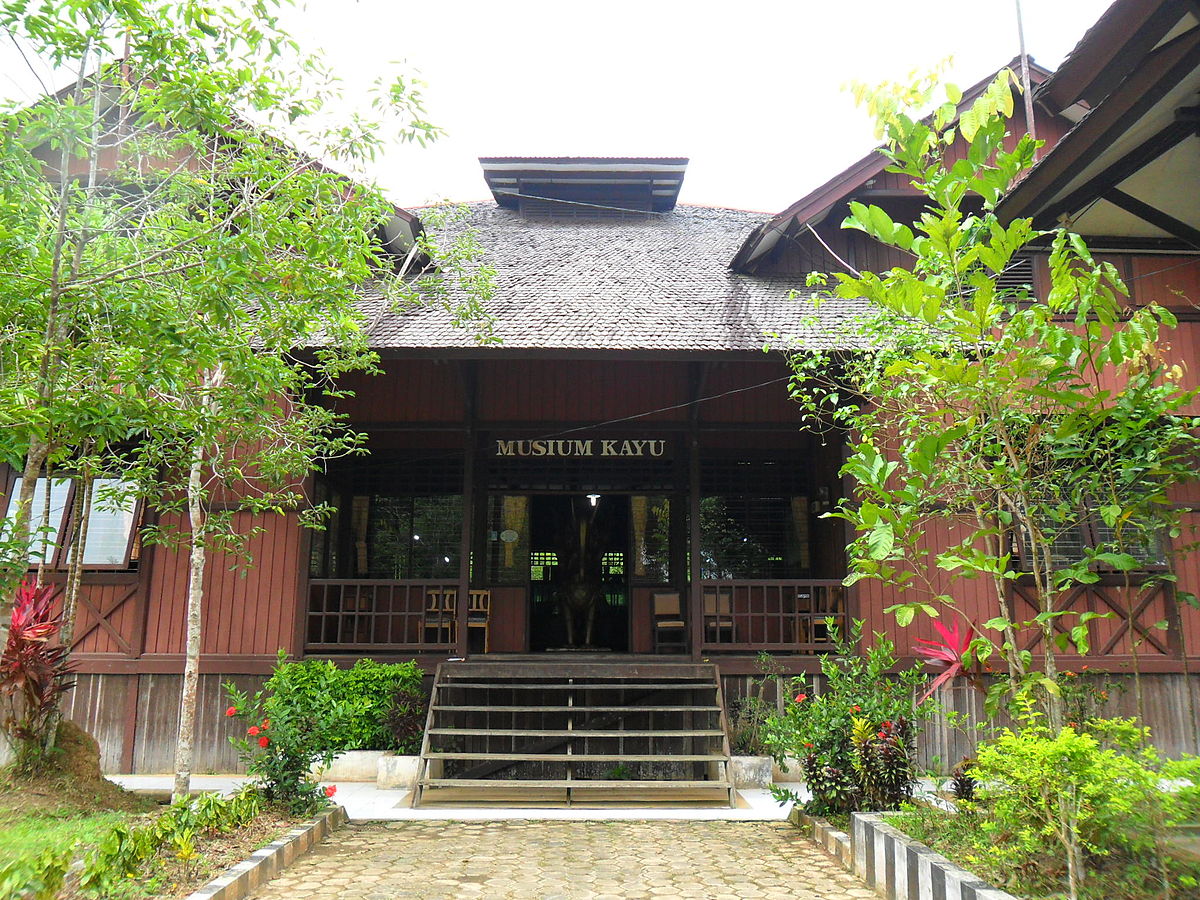 Museum Kayu  Tuah Himba Wikipedia  bahasa Indonesia 