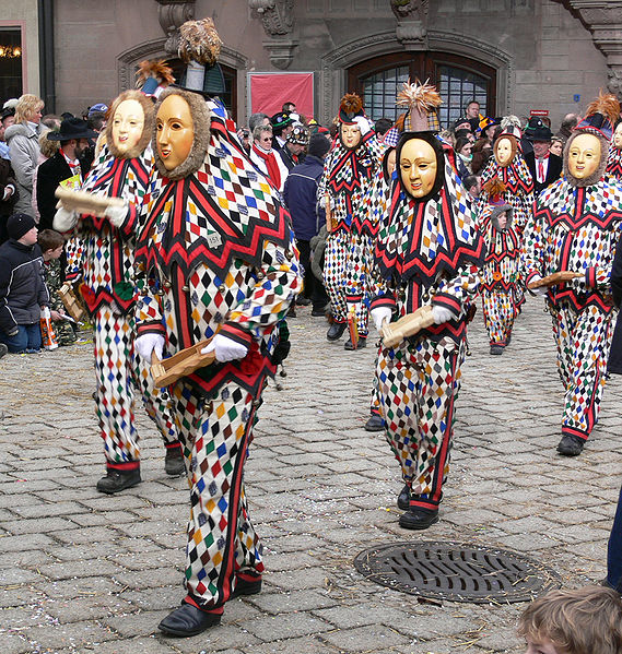 File:Narrenzunft Haigerloch Grombiradrucker Narrentreffen Meßkirch 2006.jpg