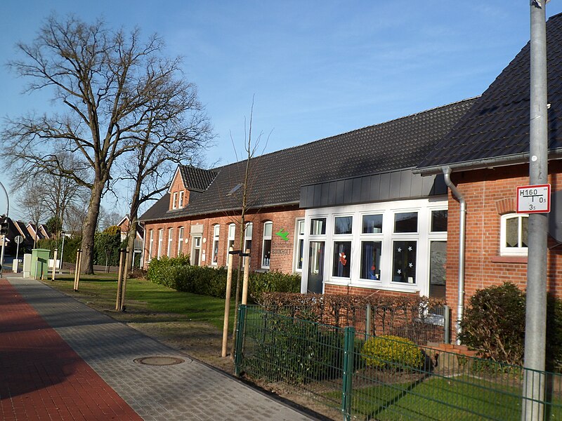 File:Nordhorn, Bookholter Schule 2.jpg