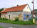 Čeština: Domy ozdobené mozaikou jsou typické pro Ohaře na Kolínsku English: House with mosaic in Ohaře, Czech Republic