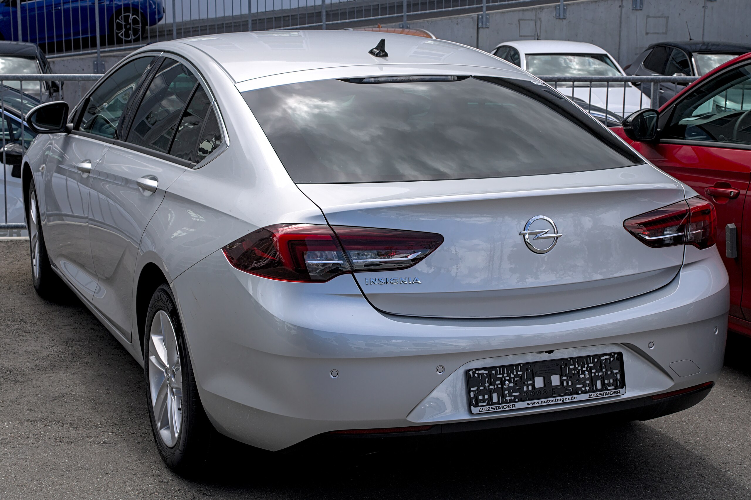 File:Opel Insignia B Sports Tourer FL IMG 4239.jpg - Wikipedia