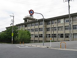 Prefektur Osaka Habikino Tinggi School1.jpg