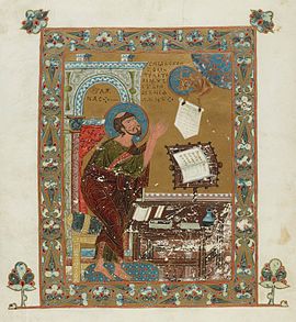 Евангелист Лука и его символ, телец, на странице Остромирова евангелия