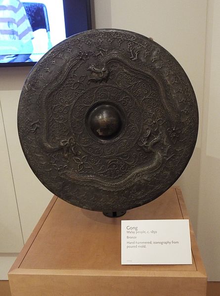 File:Phoenix-Musical Instrument Museum-Gong-Malaysia-1850.jpg