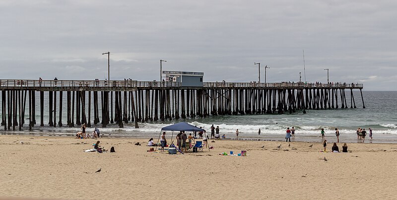 File:Pismo Beach (California, USA), Pier -- 2012 -- 4761.jpg