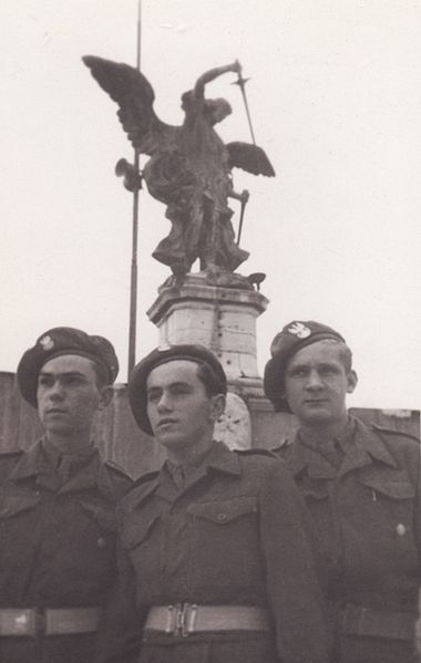 File:Polish II Corps (84) - 1946-04-27 - Rome.jpg