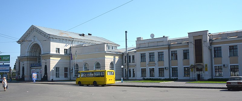 File:Poltava Plotava-South Railway Station (YDS 6486).jpg